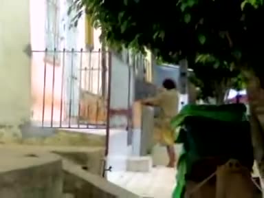 O dono da rua,o Carlinhos Doido (vÃ_deo do ano de 2010).avi O dono da rua,o Carlinhos Doido (vÃ_deo do ano de 2010).avi