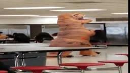 TTMF[S1Ep8]-Theres dinosaurs?