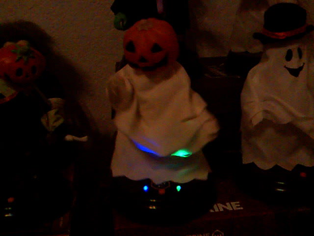 Gemmy Grave Raver Pumpkin Ghost