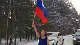 For Russia! Tver-frost -25 Barefoot girl! The people are seasoned in Russia!