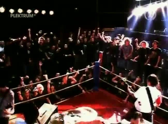 Caliban - I Will Never Let You Down (OFFICIAL VIDEO)