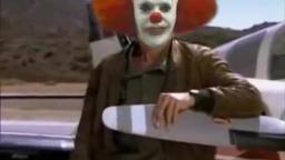 MACGYVER  (PARODIA Staring PennyWise)