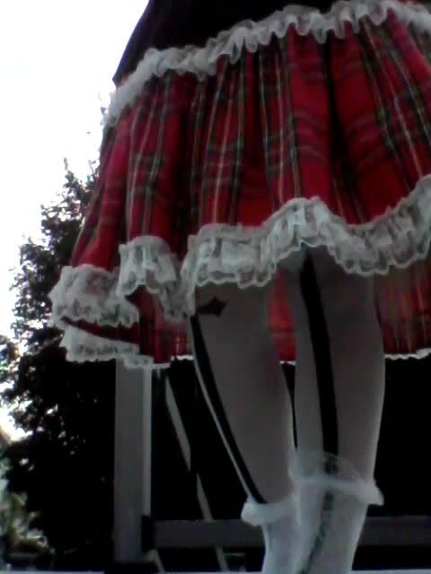 IGNORE, this is for my friend to see!