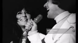 Cher speaks about Sonny Bono and tribute to Sonny & Cher for Im Not in Love by 10cc