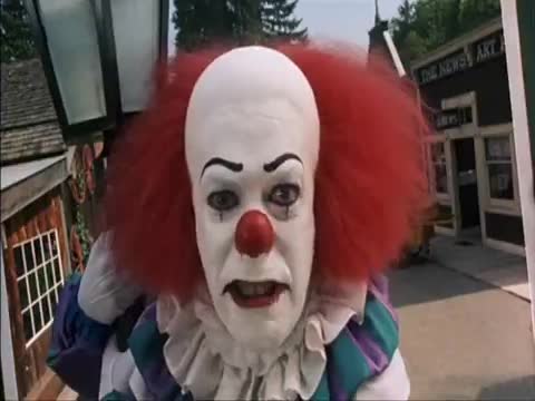 El payaso de Eso (IT) contra el niñato del metro de valencia