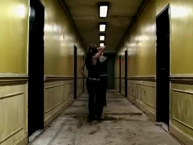 Avril Lavigne - Don't Tell Me (Official Video)