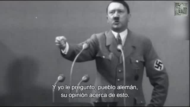 Adolf Hitler en la fábrica de Essen (1936) Adolf Hitler en la fábrica de Essen (1936)