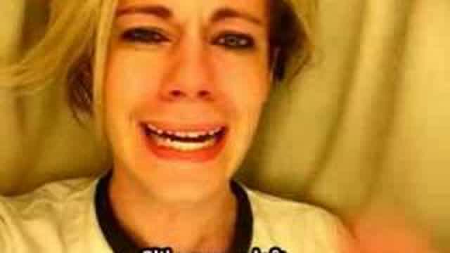 Chris Crocker - LEAVE BRITNEY ALONE ! VOST Chris Crocker - LEAVE BRITNEY ALONE ! VOST