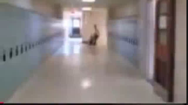 Emo girl gets thrown in da trash canz lol