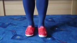 Jana shows her Adidas Piona Ballerinas shiny red and red