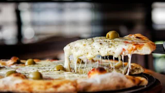 Chica quiere Pizza (It's Santy)