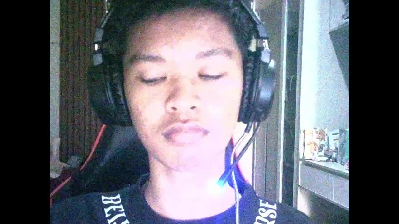 @TheYellowShirtDude claims Indonesia is WINE!?