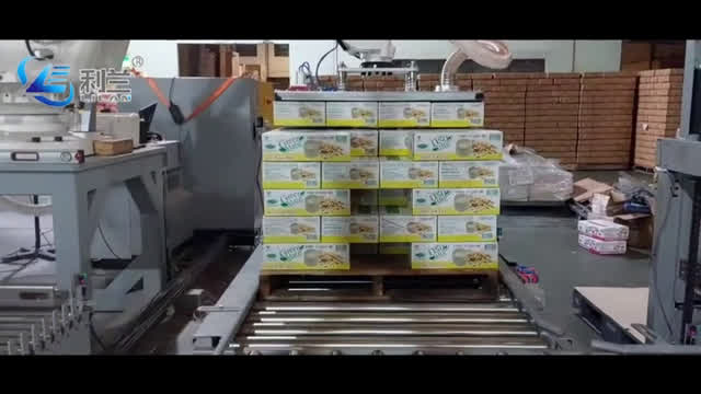 Robot palletizer with sponge gripper for cartons#packaging #robot#palletizing#gripper#pallet