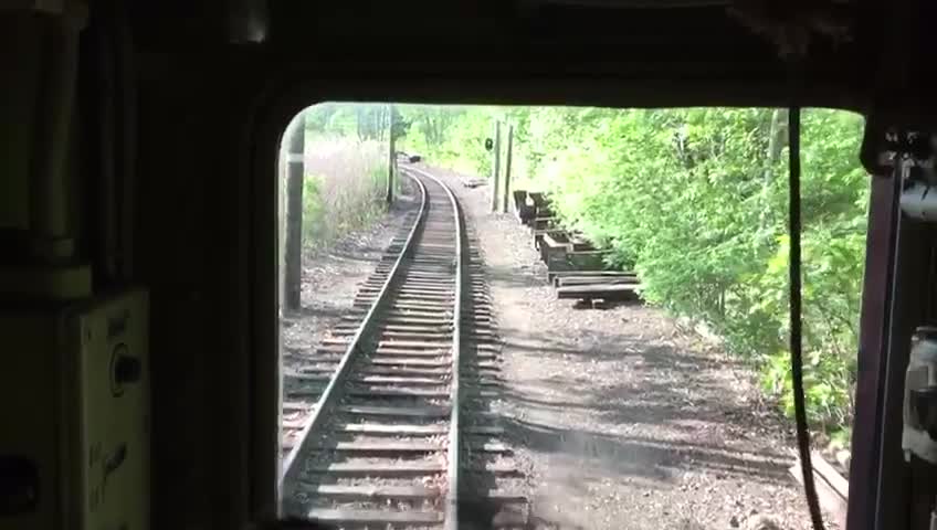 Operating R17 6688 at the Shore Line Trolley Museum (2017)