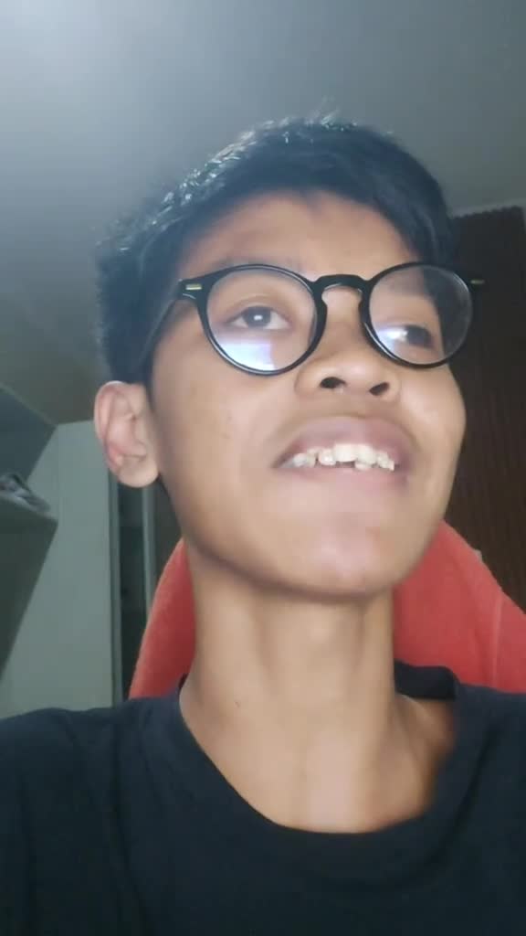 @TheYellowShirtDude Thinks Indonesia is White and admits to being a TRANS FPE 'edo