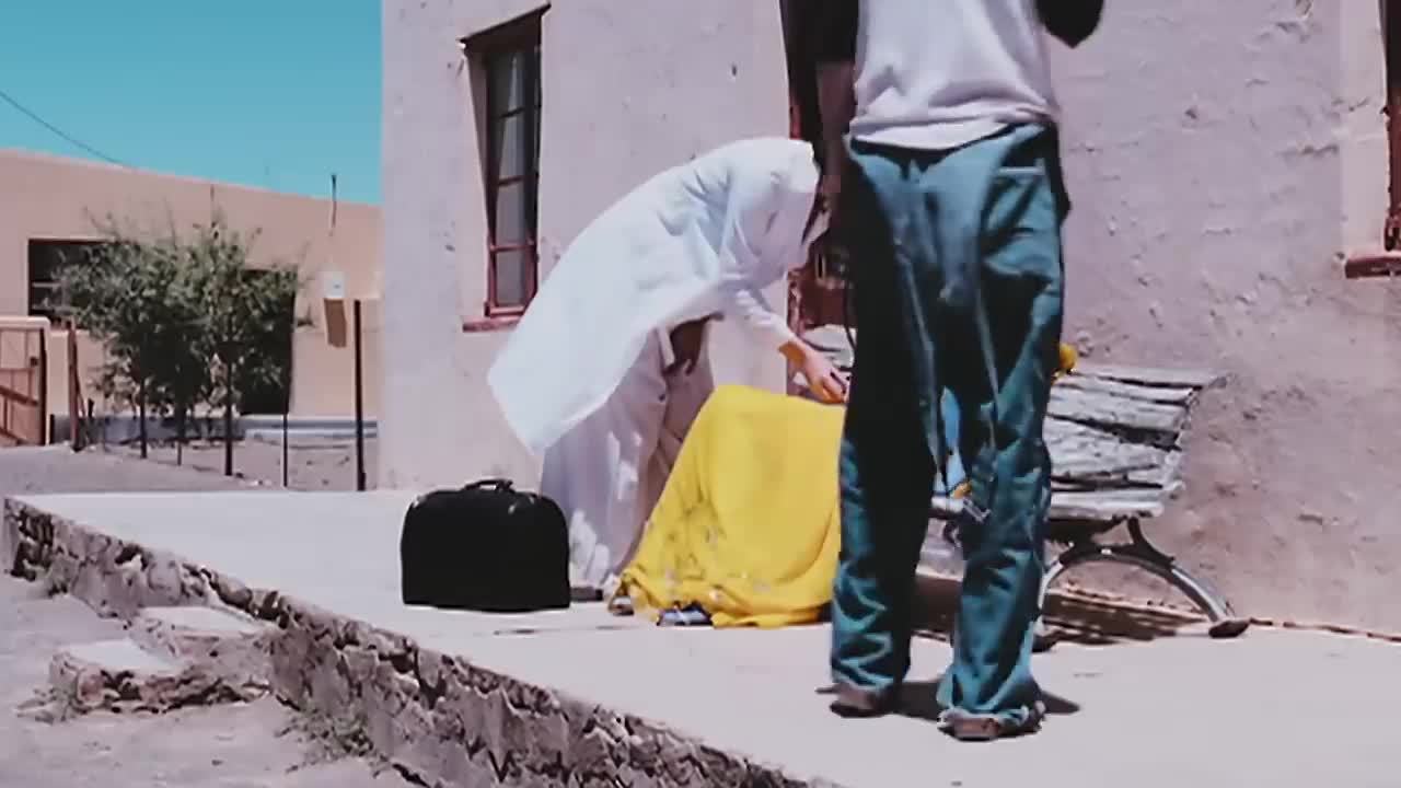 Travis - Flowers In The Window (Official Music Video)(720P_HD)