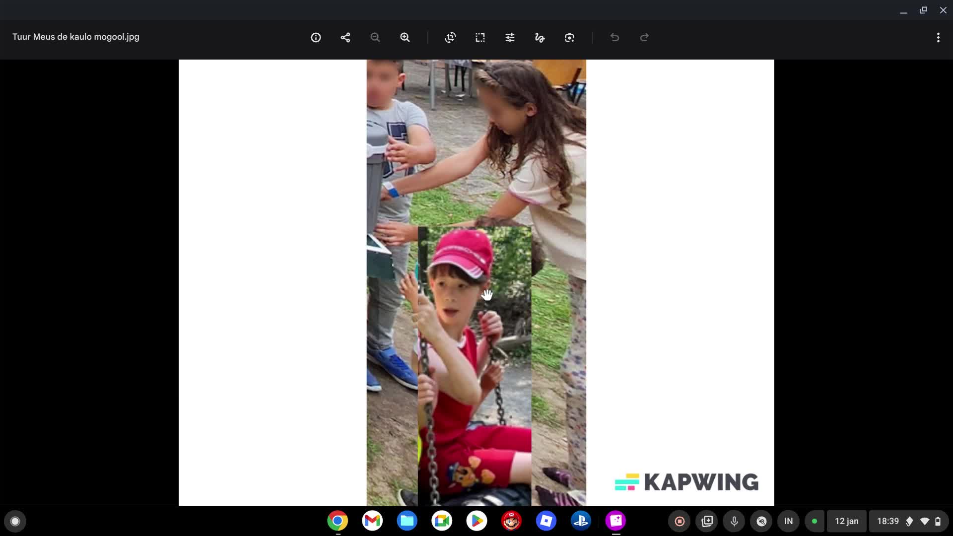 Tuur Meus zijn belachelijke foto met Dewi Peters