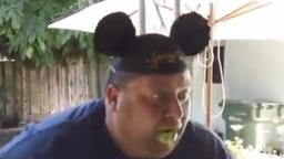 JOEY EATS GREEN SHIT