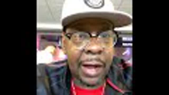 BOBBY BROWN, uses his prerogative to hook up a COSTA RICAS CALL CENTER anniversary