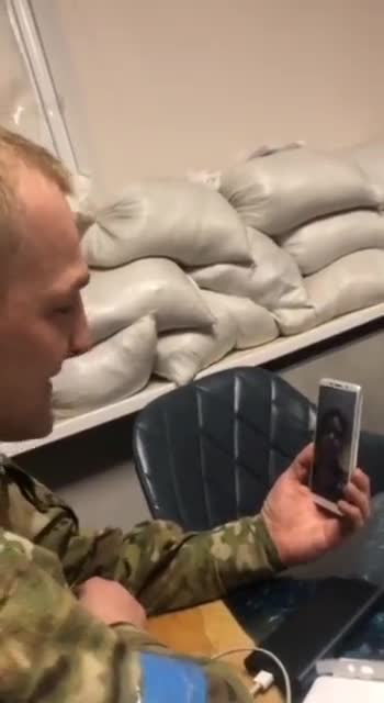 Ukranian Soldier calls mother of dead Russian soldier, mocks her