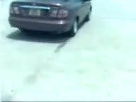 Toyota hiace doing burnout - nissan n16 doing burnout