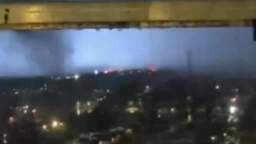 A destructive tornado swept through the American city of Clarksville in Tennessee, writes The Tennes