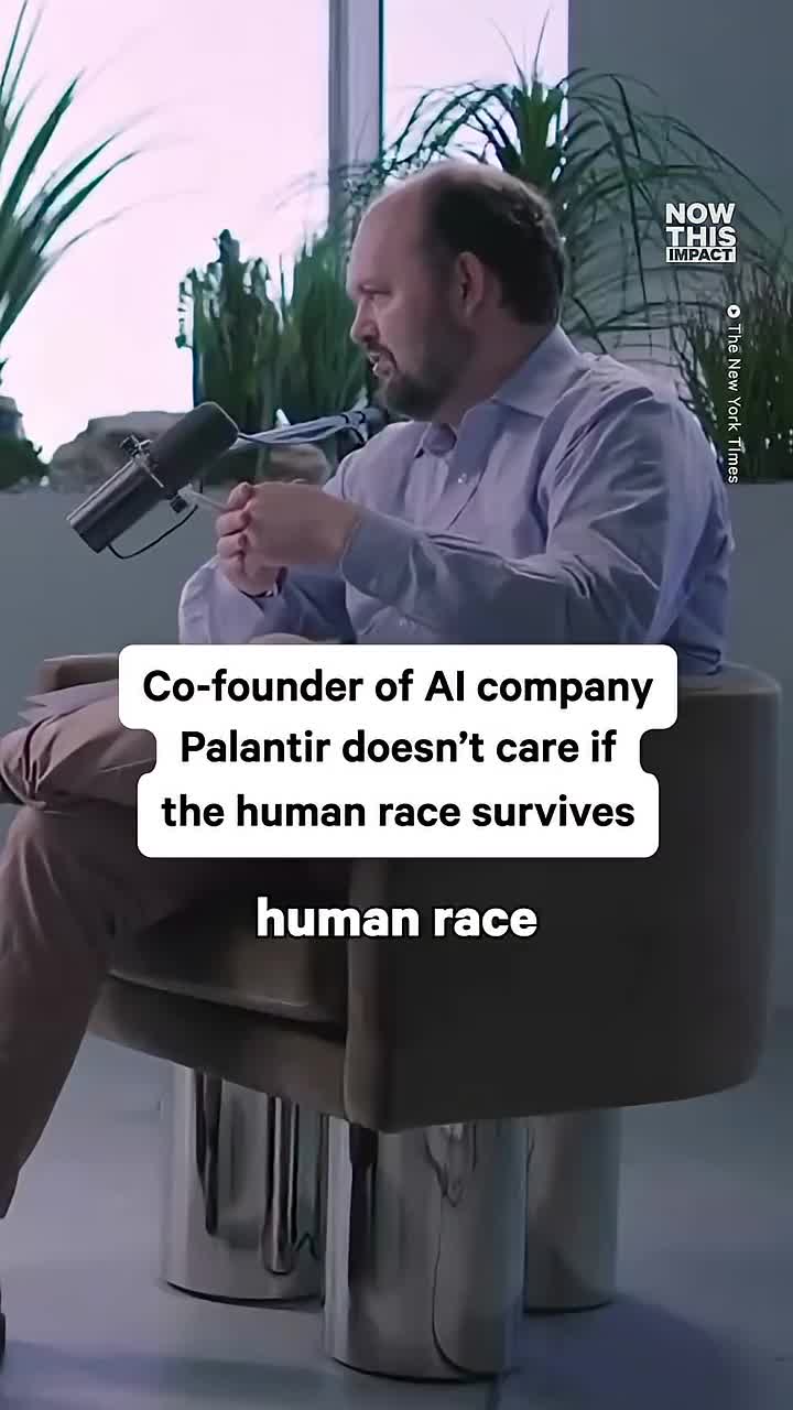 Dono do Palantir hesita ao ser perguntado se quer que a raça humana persista