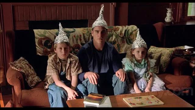 El aviso de la pelicula señales del futuro es posible